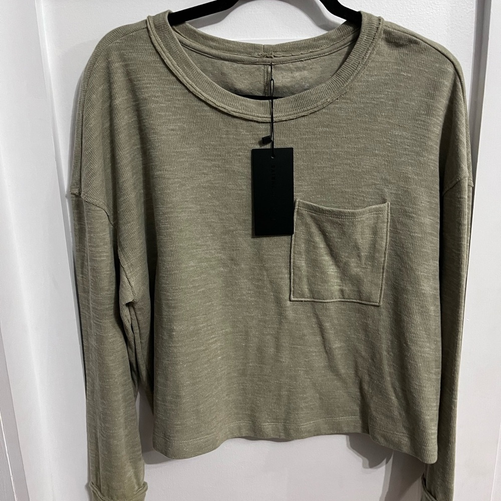 Thrive Societe Womens Cropped Faded Moss Raw Hem Long Sleeve Size Med NWT
